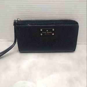Kate Spade NY Black Wristlet with Card Holders Zip Closure